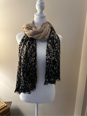 Scarf Beige and Black Printed Women's Fashion Scarf